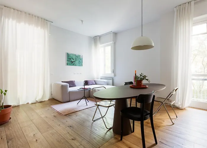 Abbiategrasso M2 Green Apartment With Balconies
