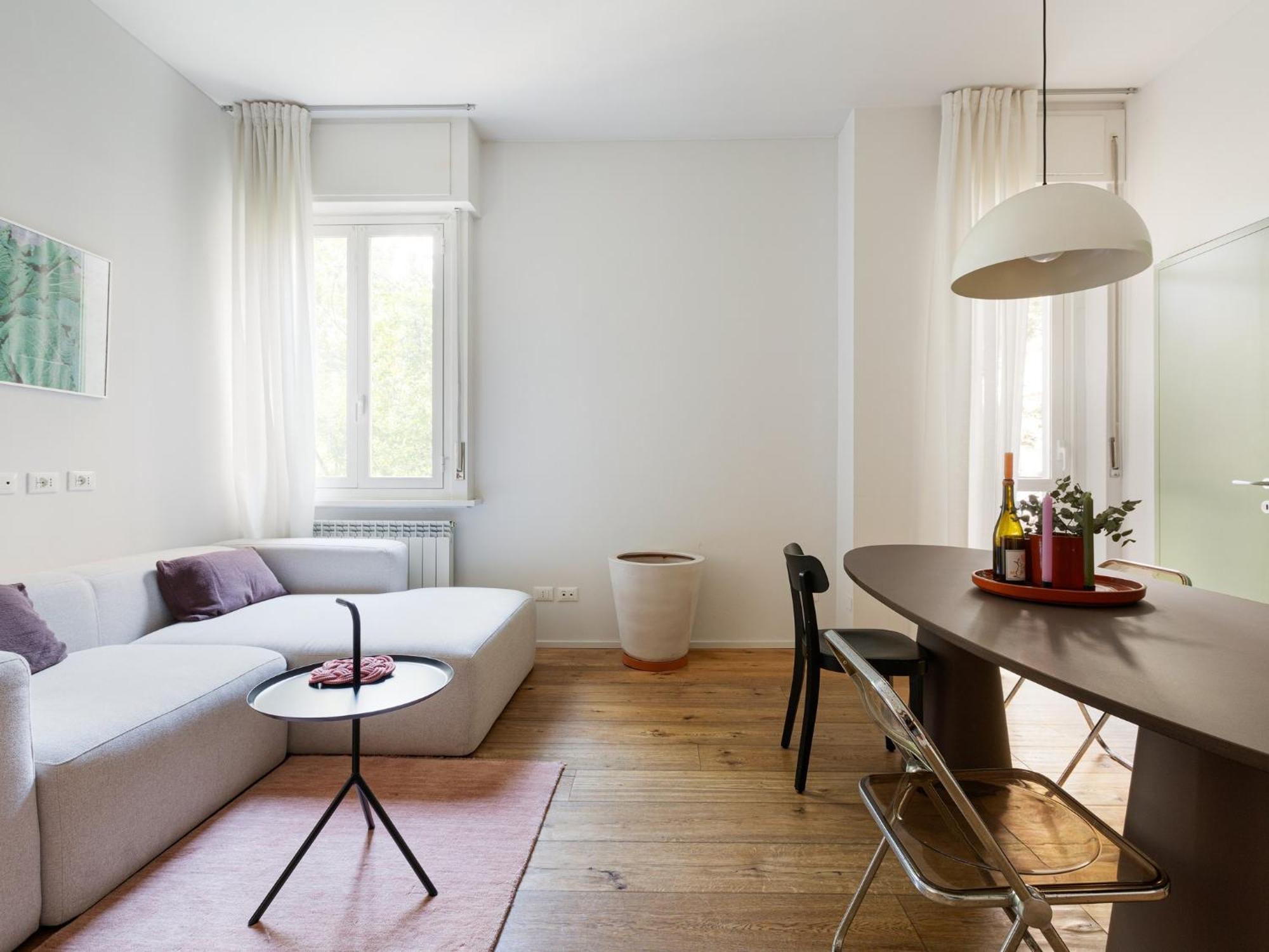 Abbiategrasso M2 With Balconies Appartement Milan